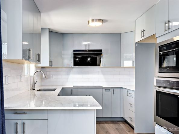 1802 NE Windermere Drive, Bremerton WA 98310