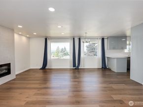 1802 NE Windermere Drive, Bremerton WA 98310