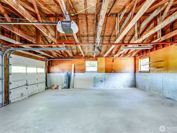 1802 NE Windermere Drive, Bremerton WA 98310