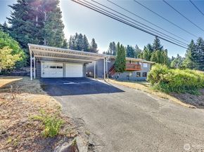 1802 NE Windermere Drive, Bremerton WA 98310