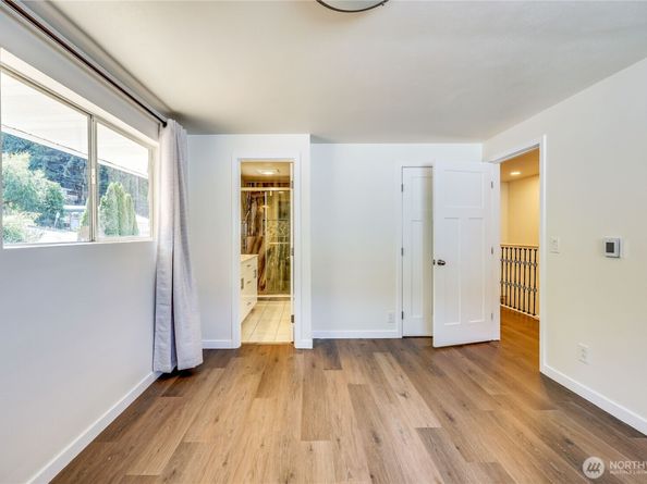 1802 NE Windermere Drive, Bremerton WA 98310