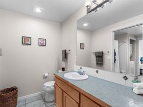 2801 1st Avenue 807, Seattle WA 98121