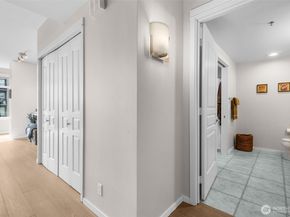 2801 1st Avenue 807, Seattle WA 98121