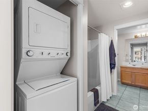 2801 1st Avenue 807, Seattle WA 98121