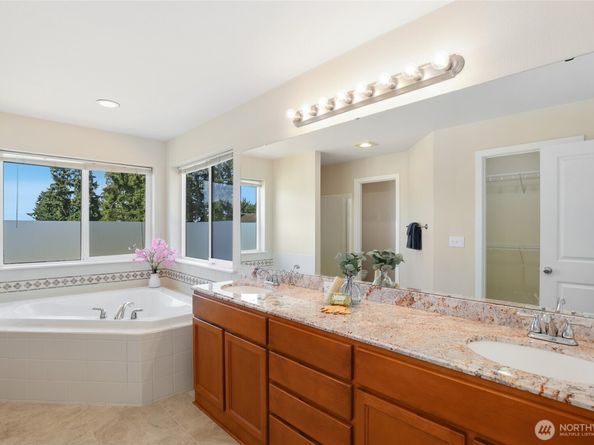 29626 55th Place S, Auburn WA 98001