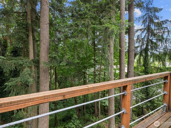 19833 95th Ave NE, Bothell WA 98011