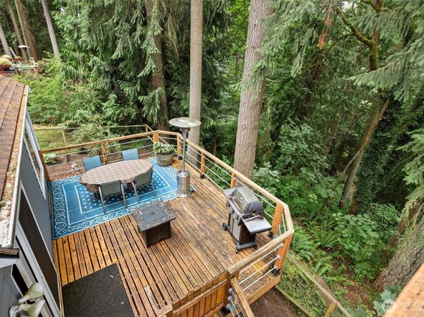 19833 95th Ave NE, Bothell WA 98011