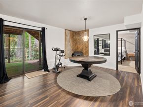 19833 95th Ave NE, Bothell WA 98011