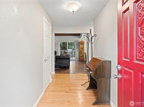 19833 95th Ave NE, Bothell WA 98011
