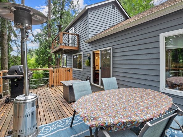19833 95th Ave NE, Bothell WA 98011