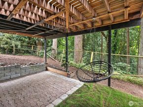 19833 95th Ave NE, Bothell WA 98011