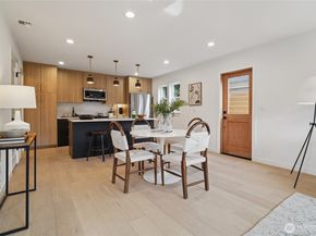 8227 Latona Avenue NE, Seattle WA 98115