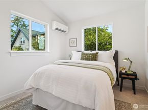8227 Latona Avenue NE, Seattle WA 98115
