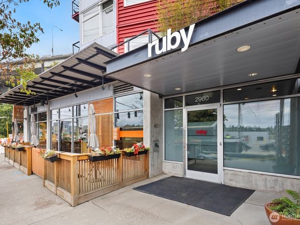 2960 Eastlake Avenue E 313, Seattle WA 98102