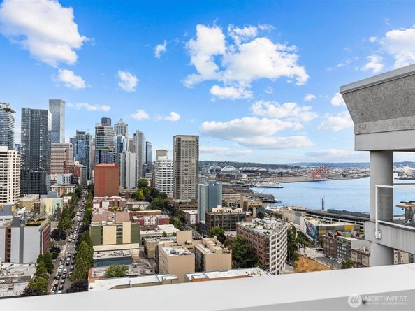 121 Vine Street 2405, Seattle WA 98121