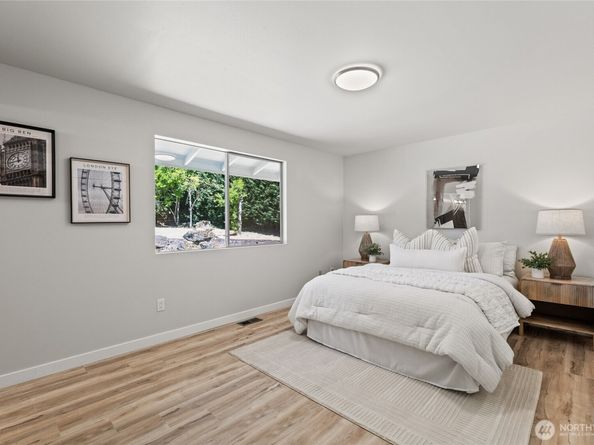 13726 SE 24th Street, Bellevue WA 98005