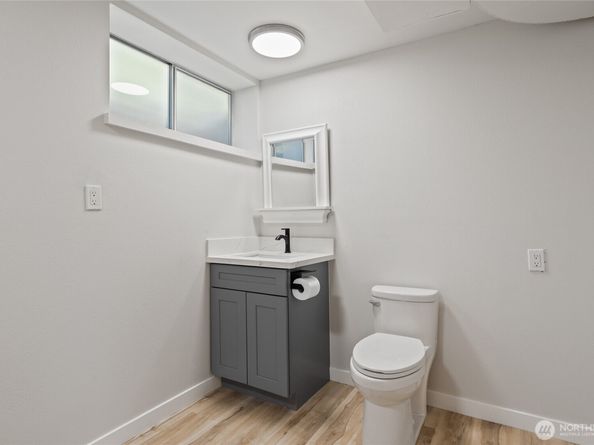 13726 SE 24th Street, Bellevue WA 98005