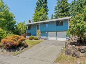 13726 SE 24th Street, Bellevue WA 98005