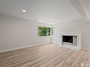 13726 SE 24th Street, Bellevue WA 98005