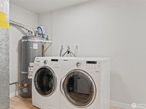 13726 SE 24th Street, Bellevue WA 98005