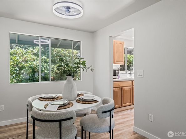 13726 SE 24th Street, Bellevue WA 98005