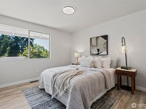 13726 SE 24th Street, Bellevue WA 98005