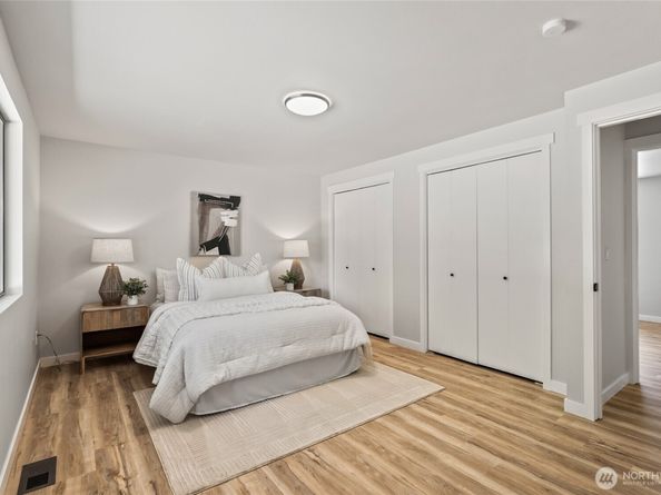 13726 SE 24th Street, Bellevue WA 98005