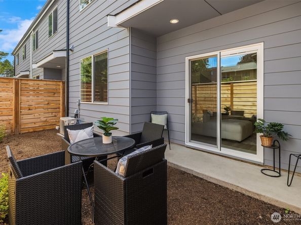 1510 Hollow Dale Place D, Everett WA 98204