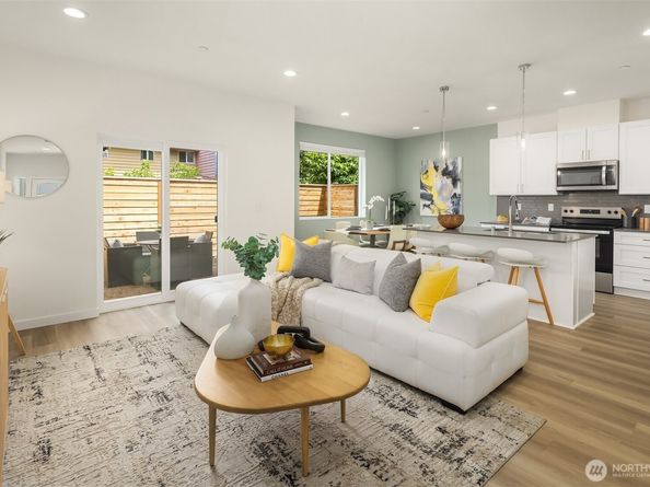 1510 Hollow Dale Place D, Everett WA 98204