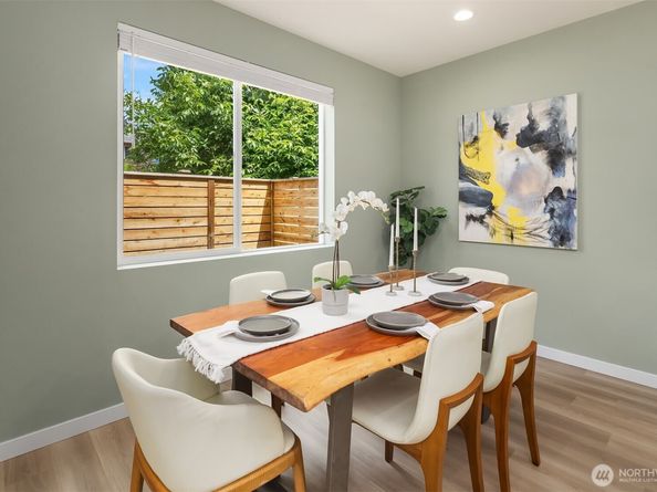 1510 Hollow Dale Place D, Everett WA 98204