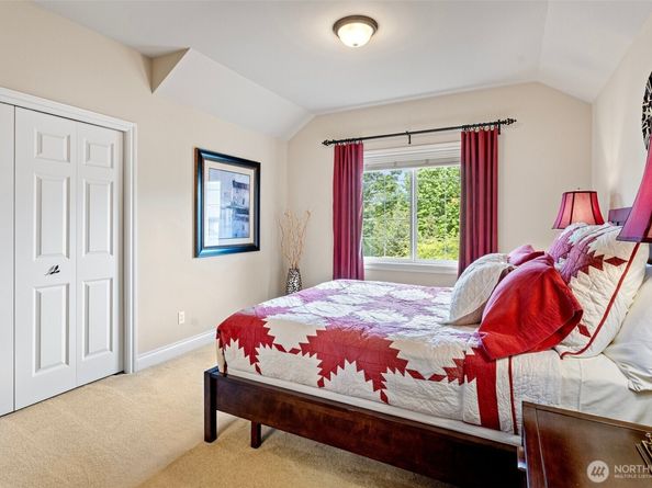 4569 162nd Lane SE, Bellevue WA 98006