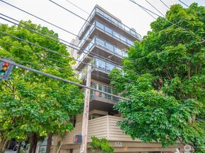 1550 Eastlake Avenue E 201, Seattle WA 98102