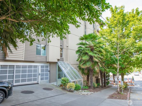 1550 Eastlake Avenue E 201, Seattle WA 98102