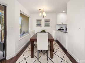 7850 E Green Lake Drive N 301, Seattle WA 98103