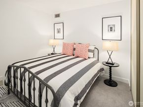 7850 E Green Lake Drive N 301, Seattle WA 98103