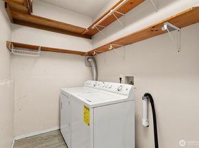 212 27th Avenue E, Seattle WA 98112