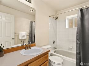 212 27th Avenue E, Seattle WA 98112