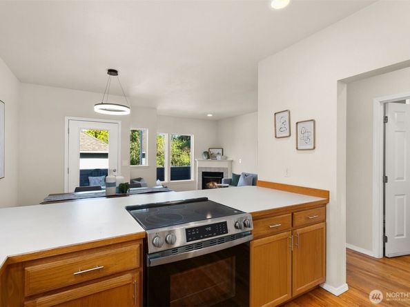 212 27th Avenue E, Seattle WA 98112