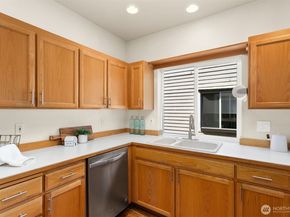 212 27th Avenue E, Seattle WA 98112