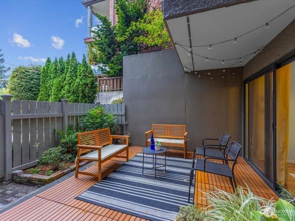 654 W Olympic Place 101, Seattle WA 98119