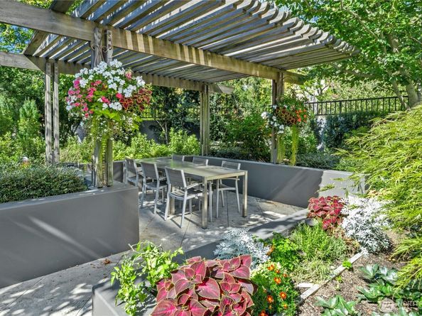 1301 Spring Street 8B, Seattle WA 98104