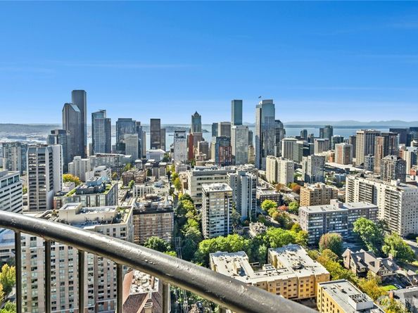 1301 Spring Street 8B, Seattle WA 98104