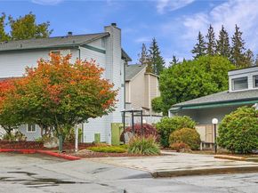 8823 Holly Drive H103, Everett WA 98208