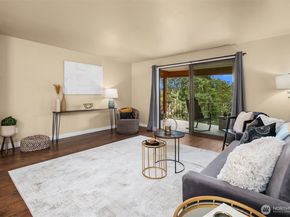 5220 21st Avenue NE 1, Seattle WA 98105