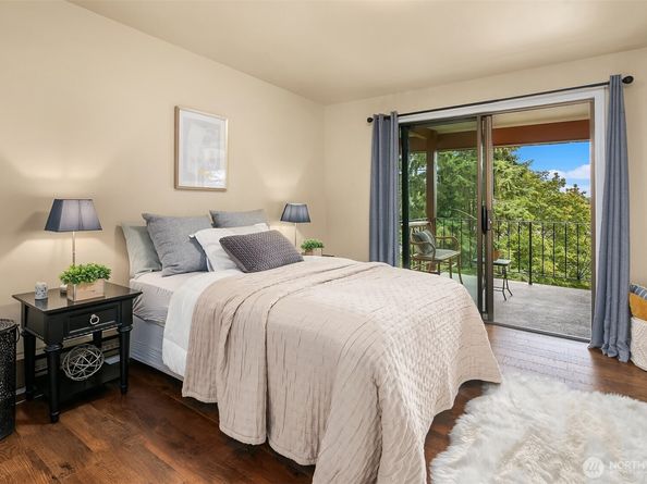 5220 21st Avenue NE 1, Seattle WA 98105