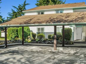 1722 SW 318th Place 41A, Federal Way WA 98023