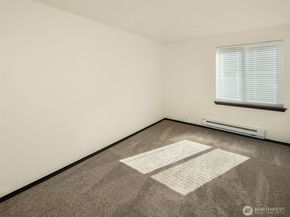 1722 SW 318th Place 41A, Federal Way WA 98023