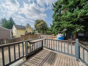 329 NE 51st Street, Seattle WA 98105