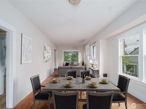 329 NE 51st Street, Seattle WA 98105