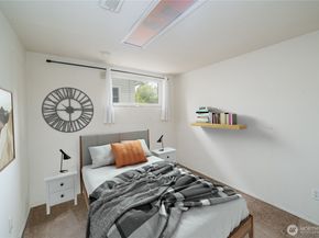 329 NE 51st Street, Seattle WA 98105